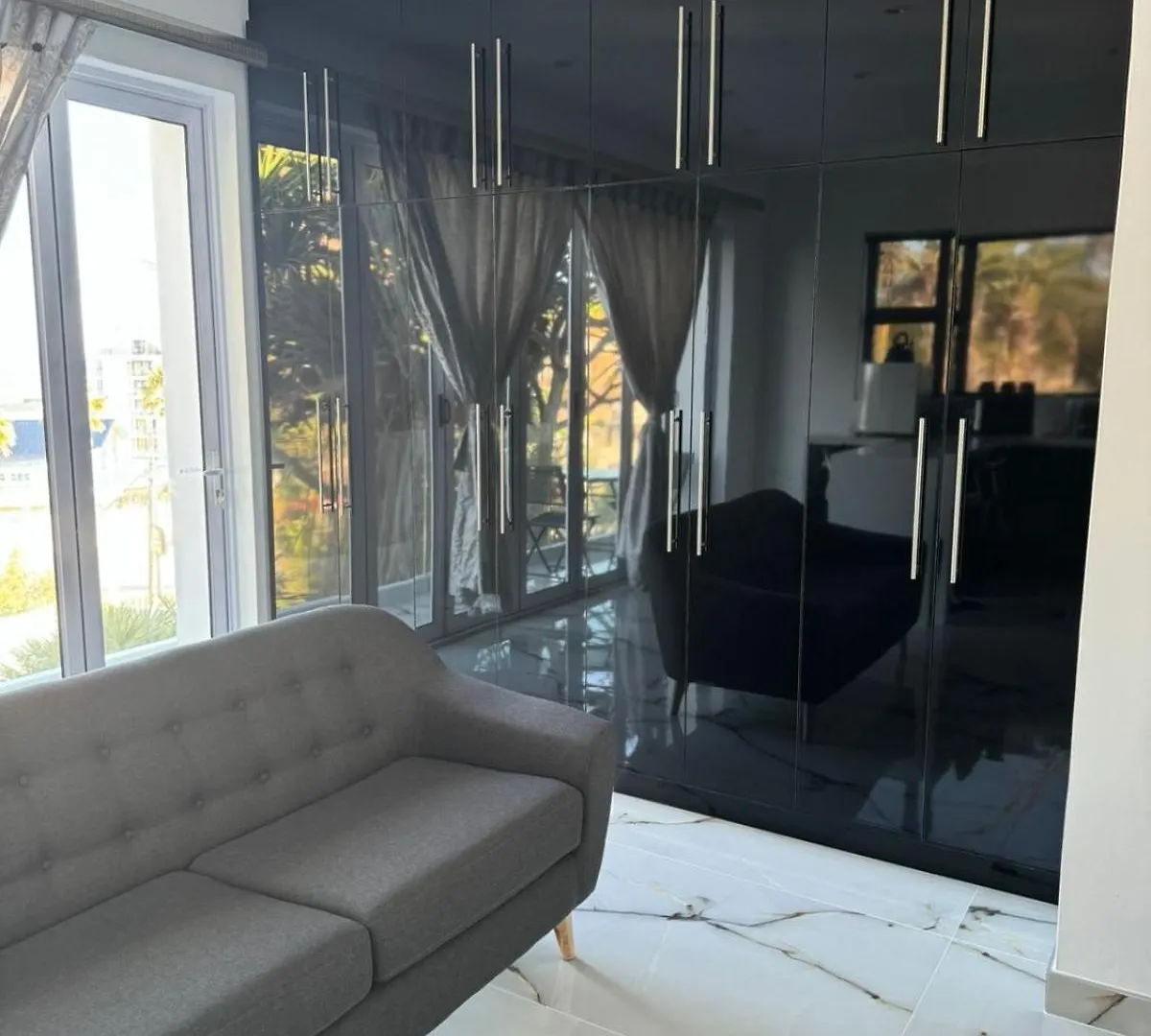 Posh Spot On The Beachfront Sleeps 5 Port Elizabeth